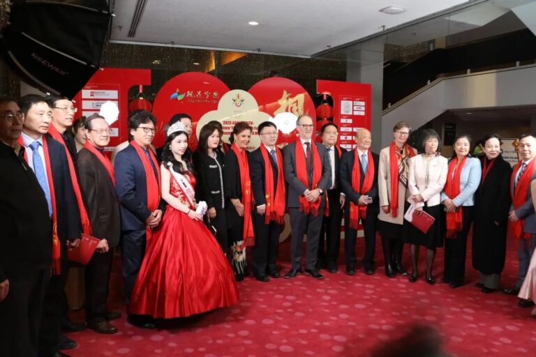 2025 欢乐春节 – 爱理财富 – 第九届枫花雪乐蒙特利尔中国春节晚会盛大落幕!
