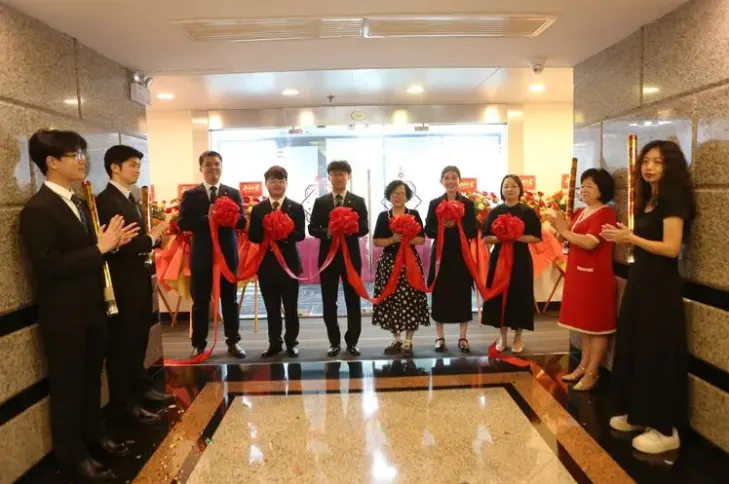 【北美文化传媒】智启未来 · 桥连世界——广东罗森桥科技有限公司隆重开业，开启人工智能教育新篇章