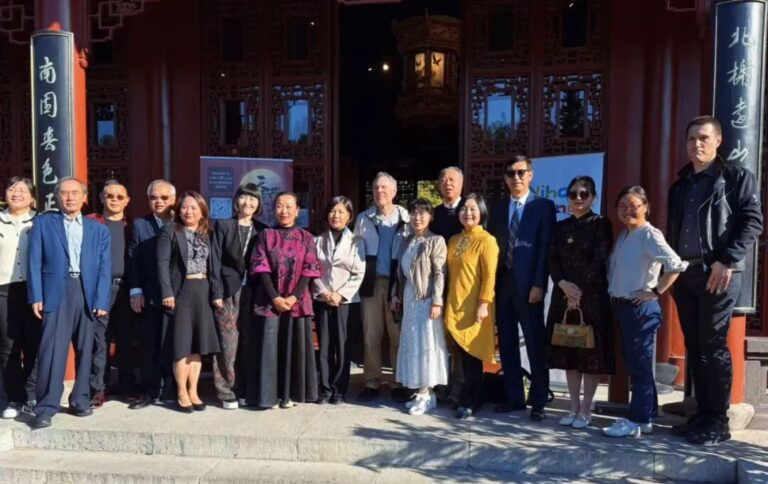 【北美文化传媒】 天涯共此时，乐韵满梦湖——记“庆中秋·刘芳琵琶独奏音乐会”在蒙特利尔植物园中国区-梦湖园举行取得圆满成功